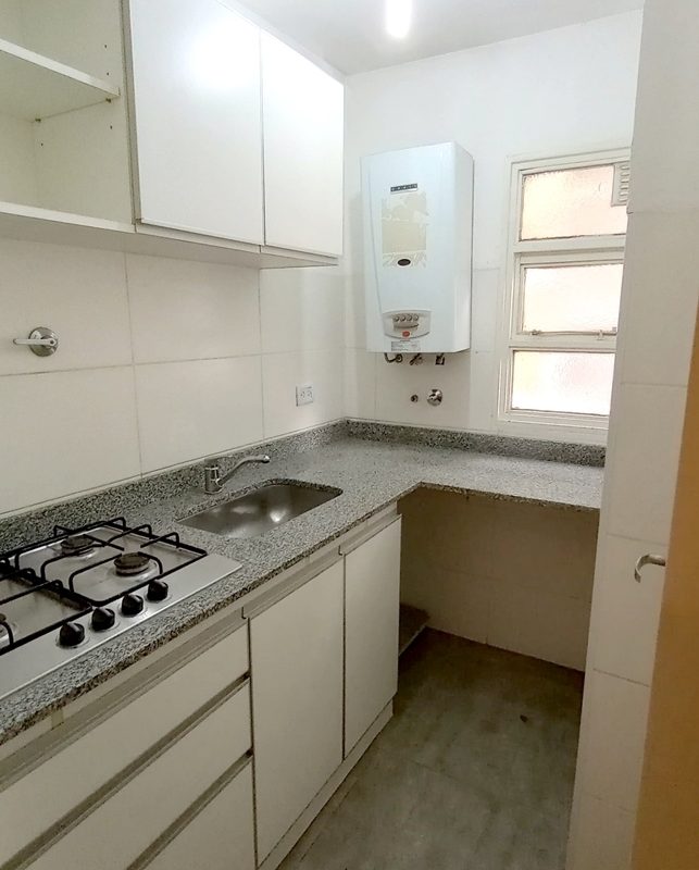 SUIPACHA al 700 Piso 5 9