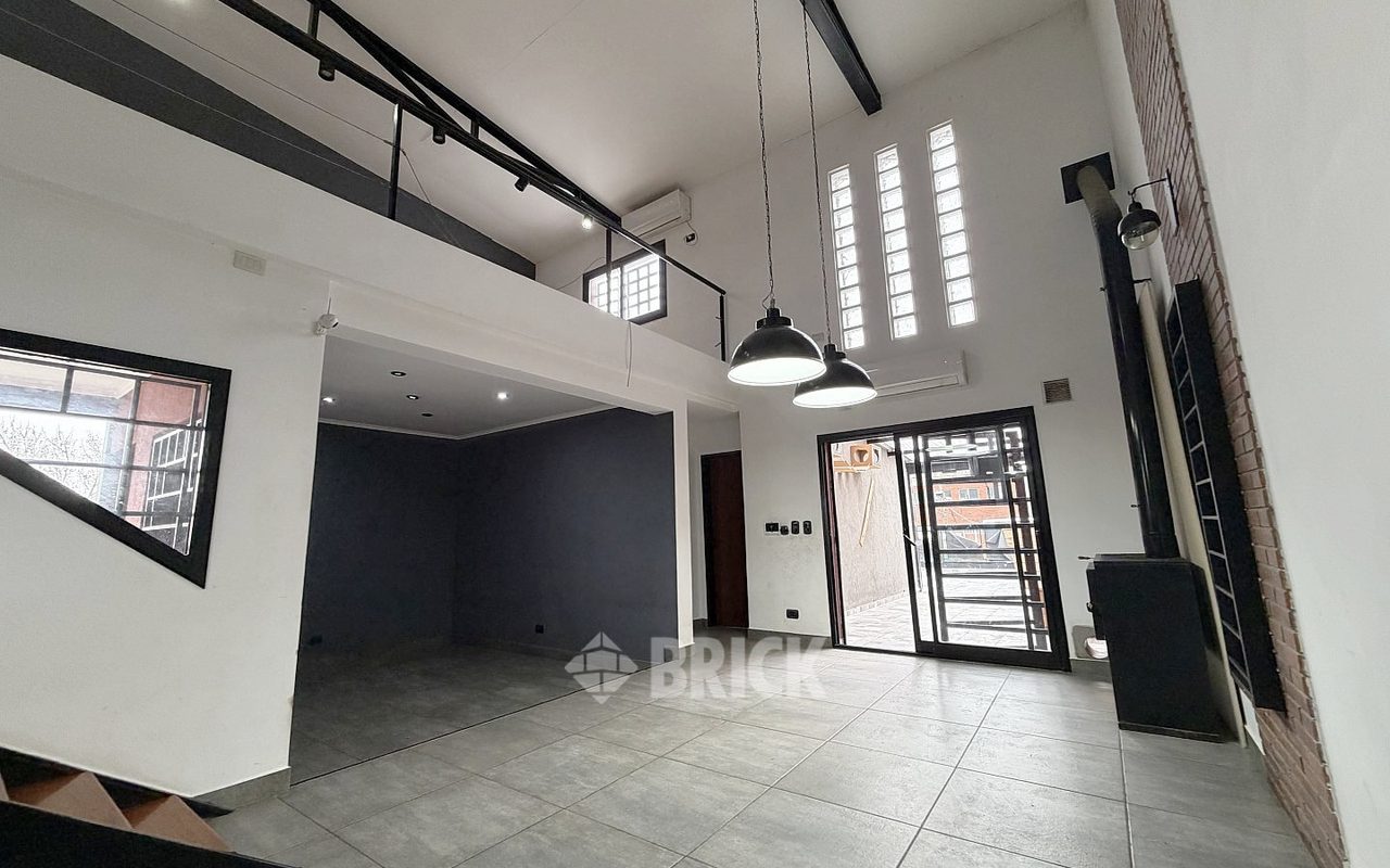 TUCUMAN al 2700 Piso 1 1