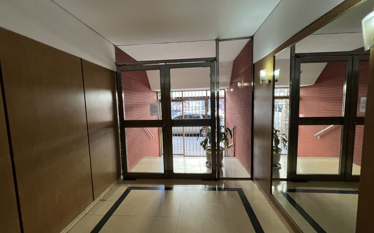 FALCON, RAMON L., CNEL. al 1800 Piso 2 12