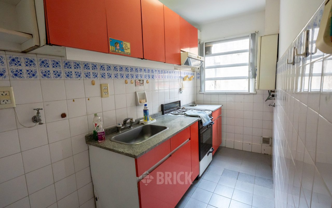 FALCON, RAMON L., CNEL. al 1800 Piso 2 9