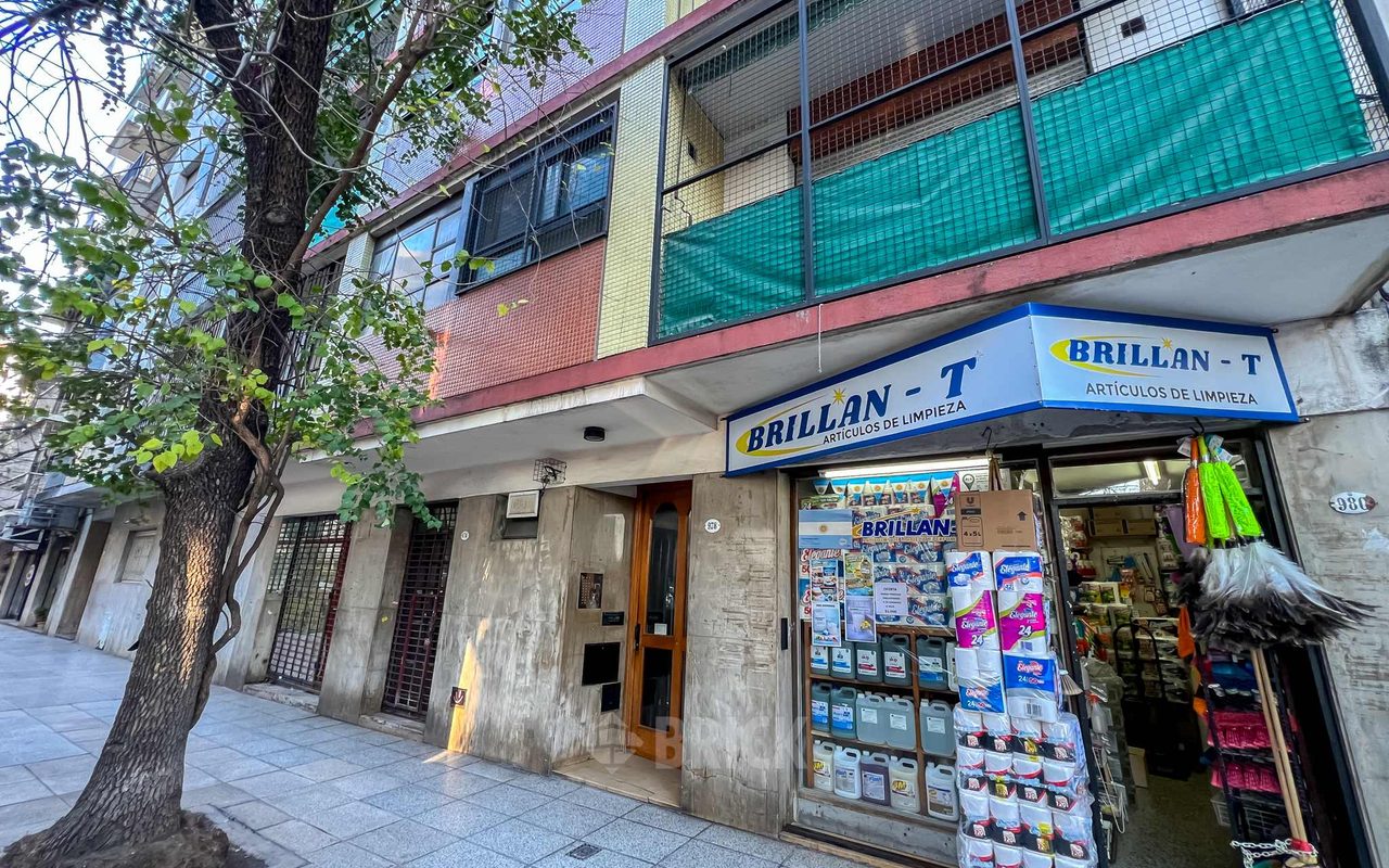 YERBAL al 900 Piso 7 11