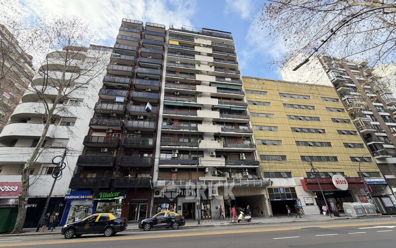 SANTA FE, AV. al 3000 Piso 7 22