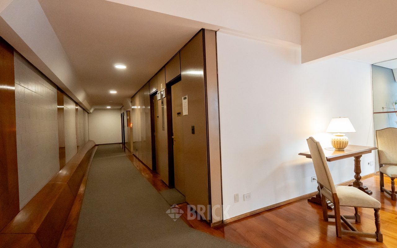 ARENALES al 3800 Piso 1 23