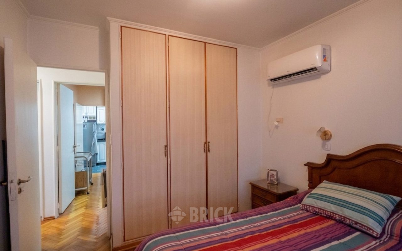 ARENALES al 3800 Piso 1 8