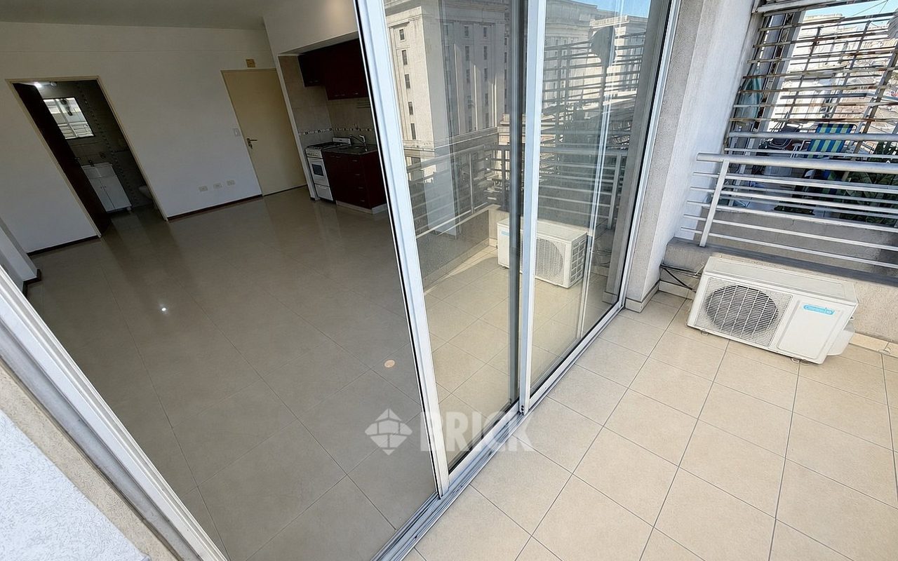 ENTRE RIOS, AV. al 1300 Piso 6 13