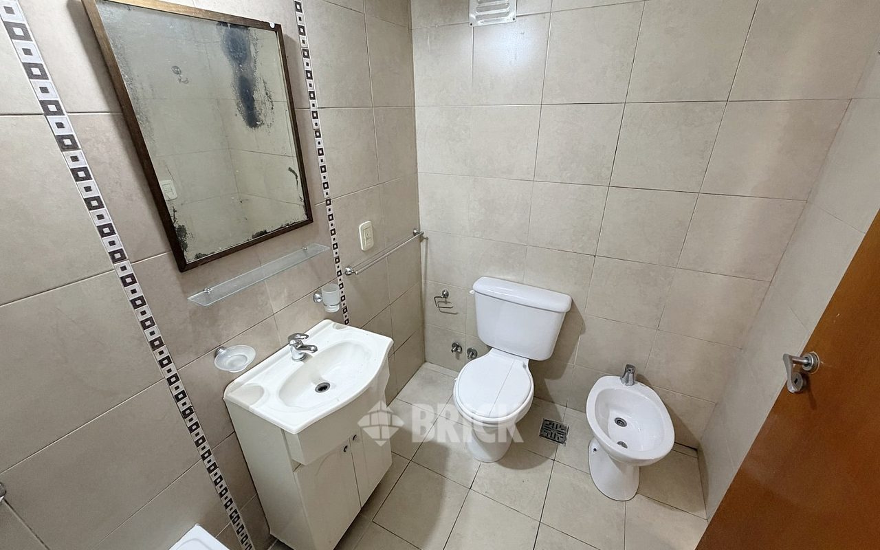 ENTRE RIOS, AV. al 1300 Piso 6 15