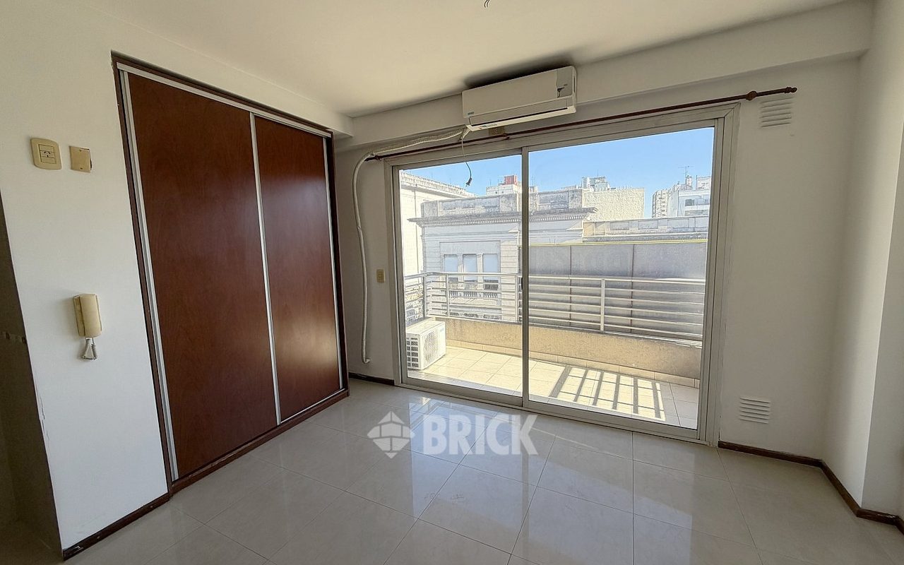ENTRE RIOS, AV. al 1300 Piso 6 5