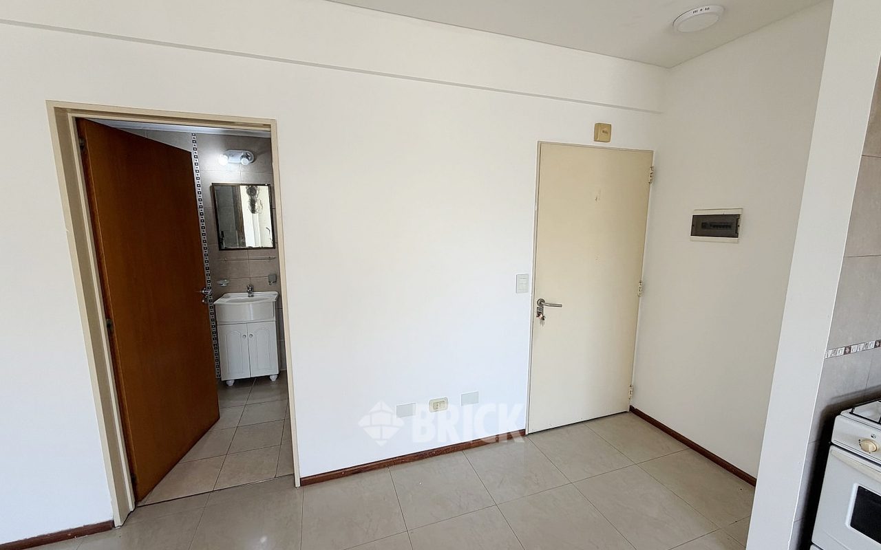 ENTRE RIOS, AV. al 1300 Piso 6 8