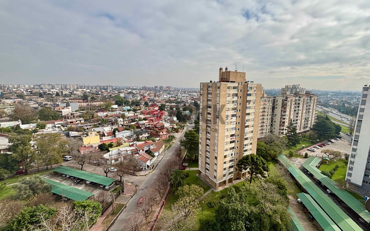 GENERAL PINTOS al 2900 Piso 14 40