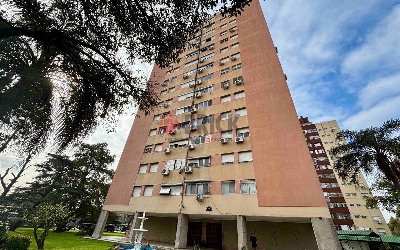 GENERAL PINTOS al 2900 Piso 14 42