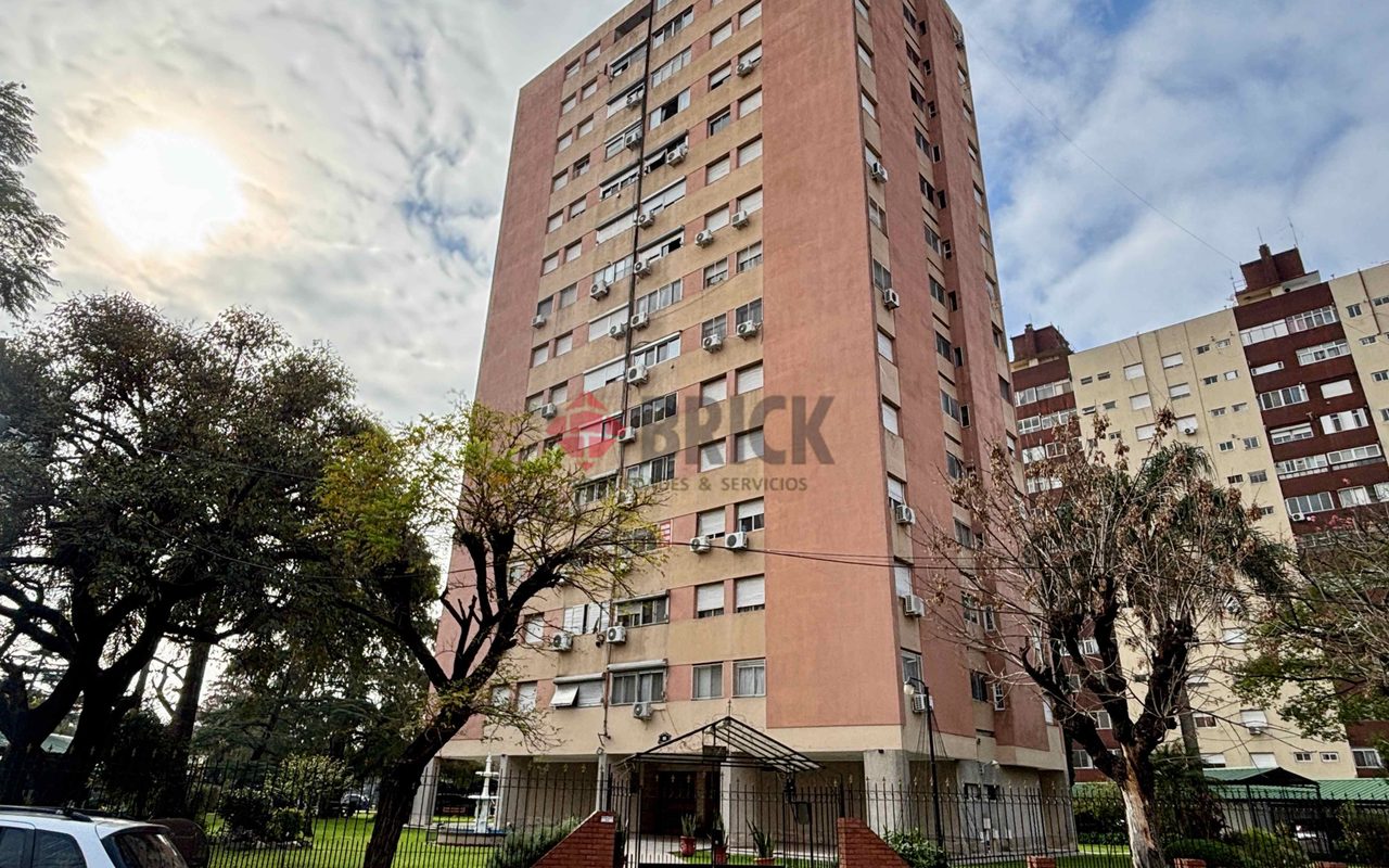 GENERAL PINTOS al 2900 Piso 14 45