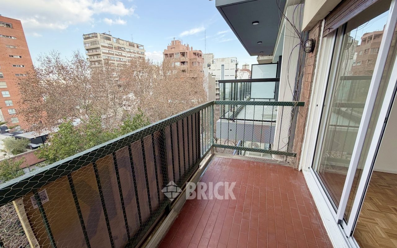 CHENAUT, AV. al 1700 Piso 8 17
