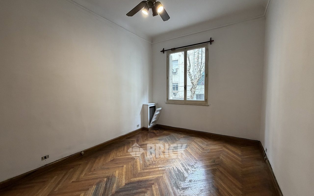 RODRIGUEZ PEÑA al 1300 Piso 1 10