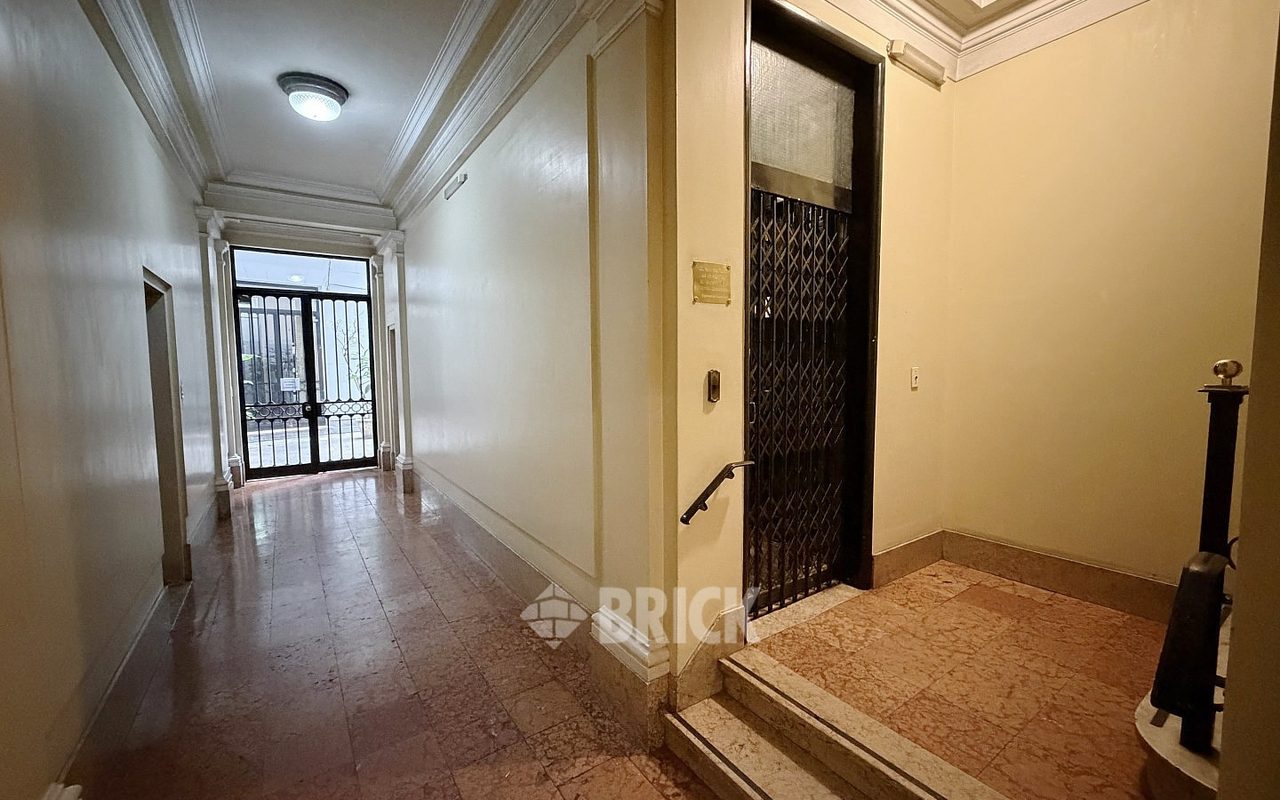RODRIGUEZ PEÑA al 1300 Piso 1 27