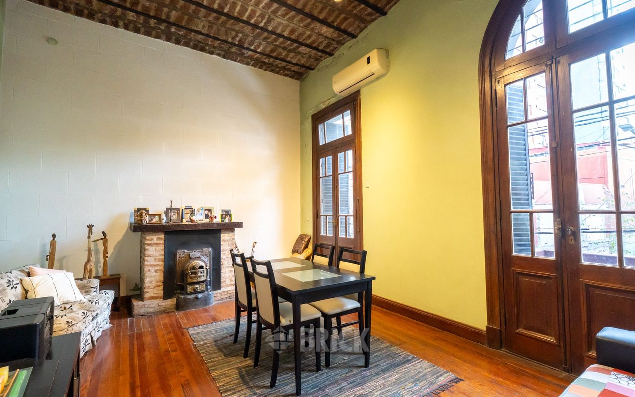 SAAVEDRA al 400 Piso 1 1