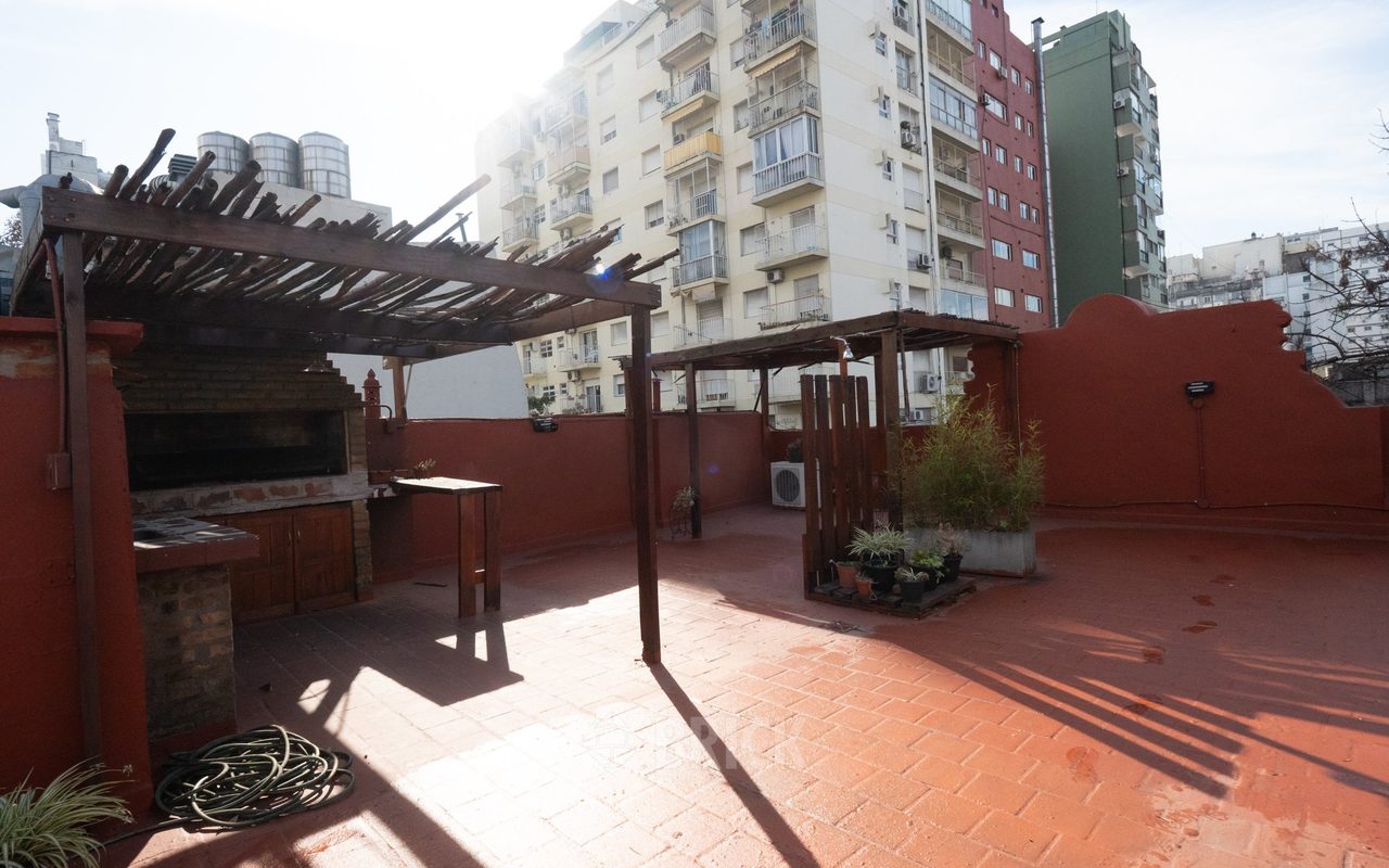 SAAVEDRA al 400 Piso 1 26
