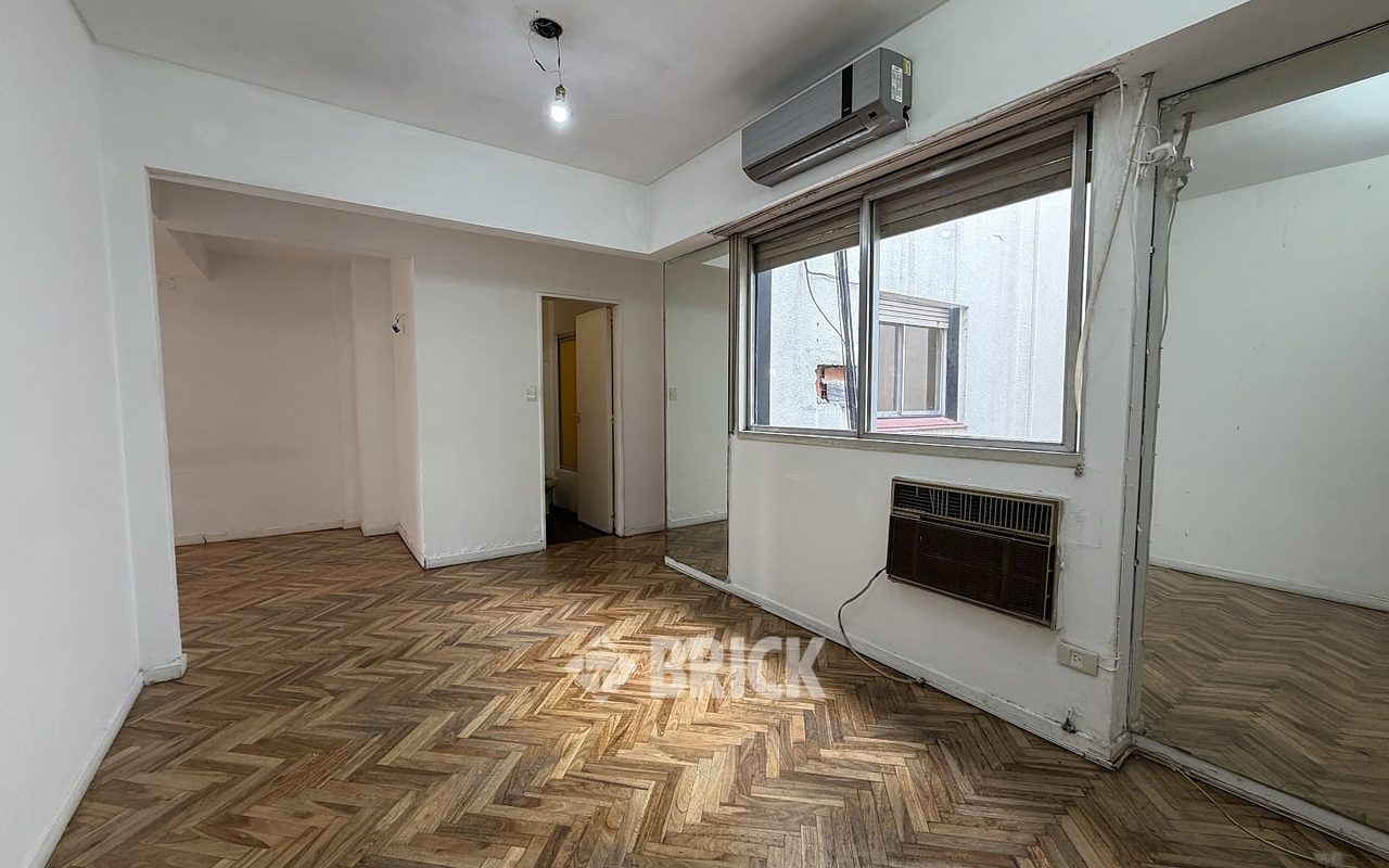 CHARCAS al 3100 Piso 8 1
