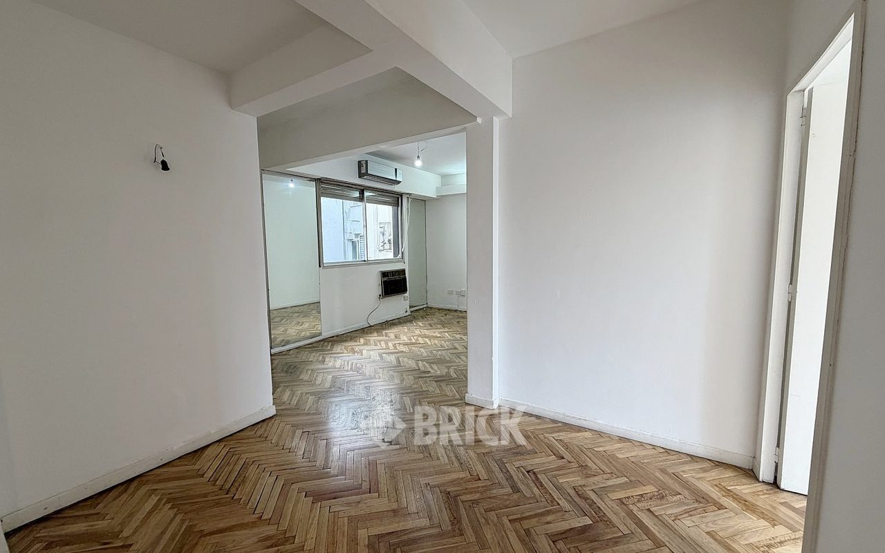CHARCAS al 3100 Piso 8 5