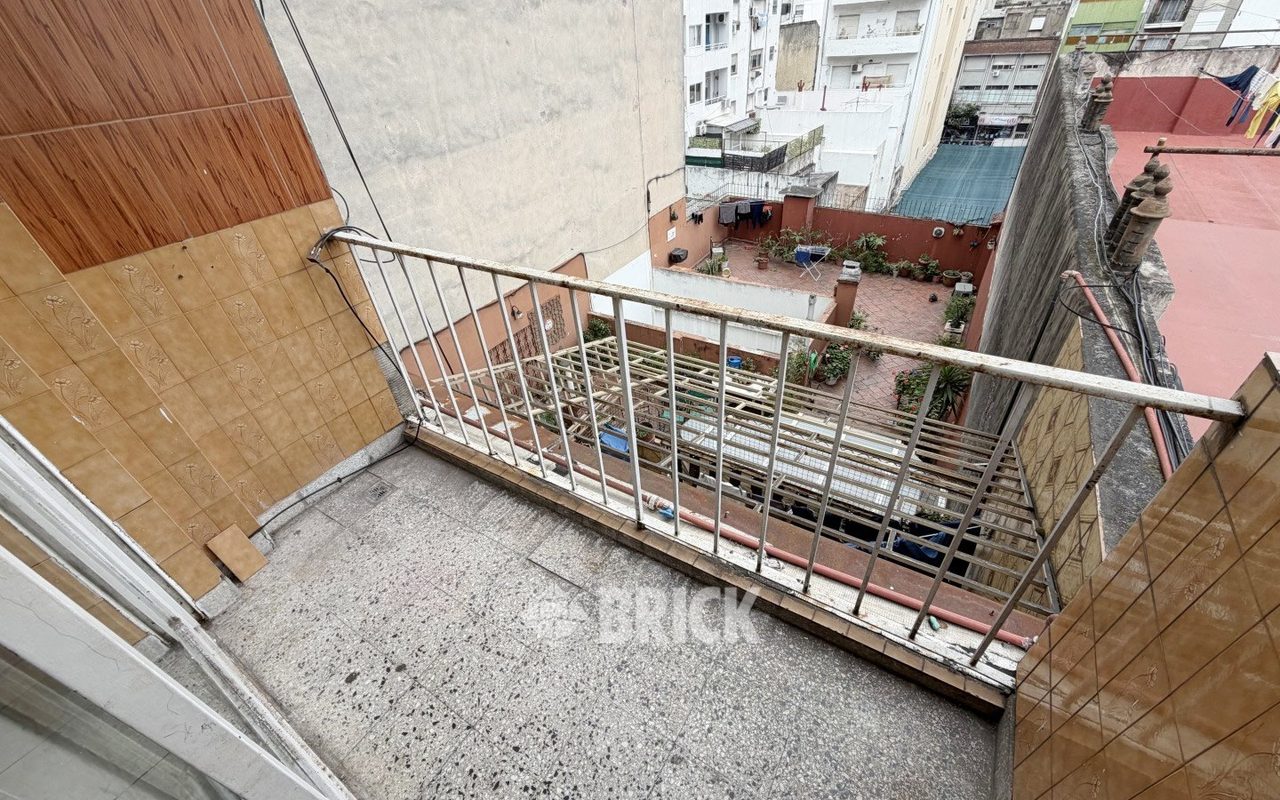 TUCUMAN al 2200 Piso 5 6