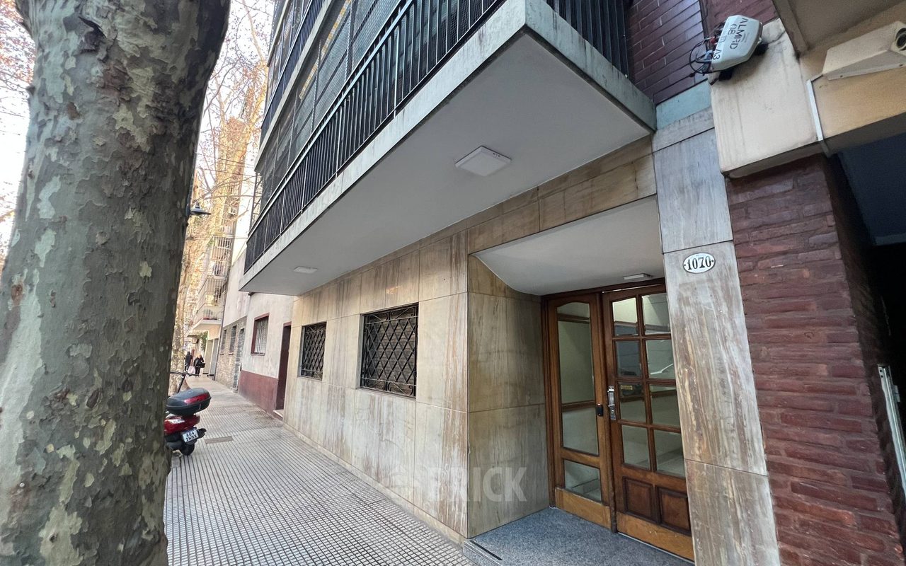 COLOMBRES al 1000 Piso 4 18
