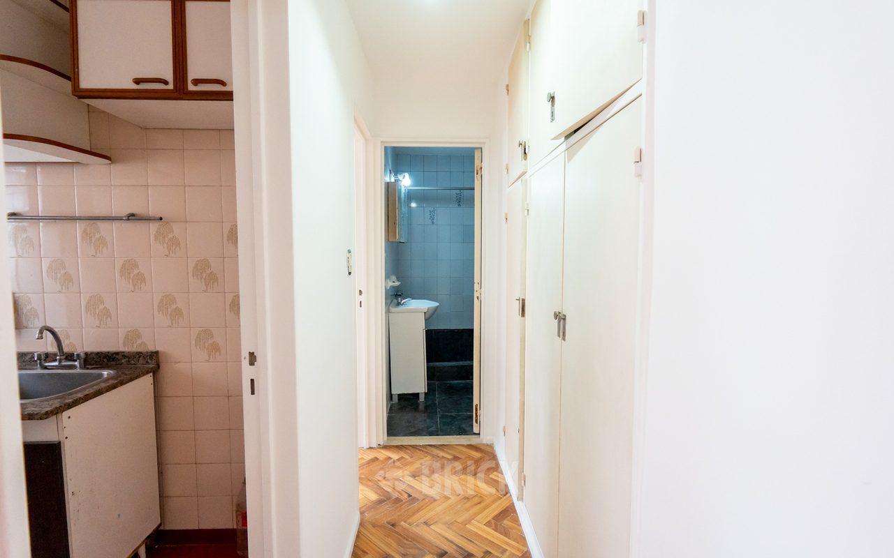 AVELLANEDA, AV. al 1800 Piso 13 6