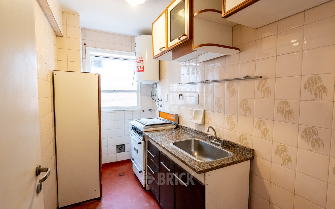 AVELLANEDA, AV. al 1800 Piso 13 7