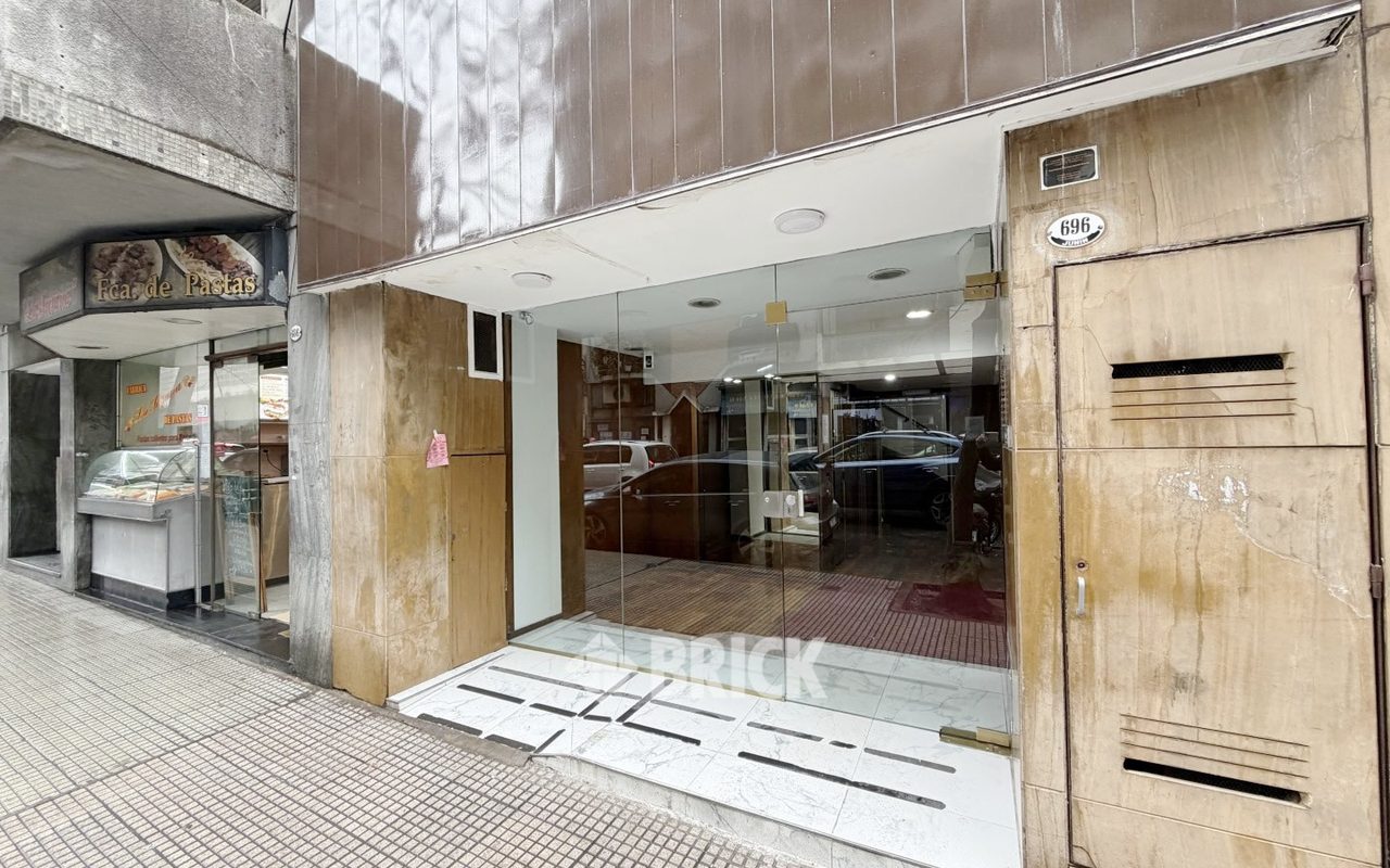 JUNIN al 600 Piso 6 19