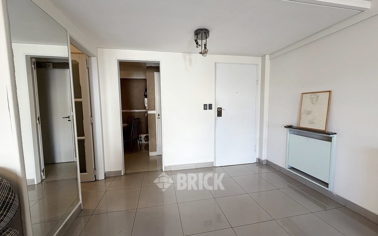 MONTES DE OCA, AV. al 400 Piso 2 11