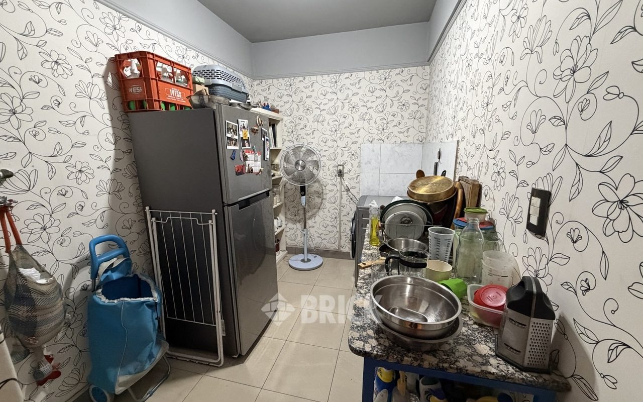 MONTES DE OCA, AV. al 400 Piso 2 25