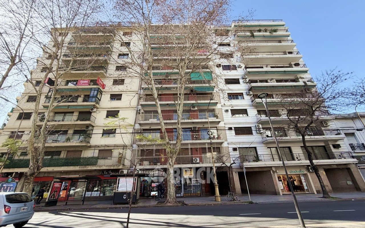 MONTES DE OCA, AV. al 400 Piso 2 33