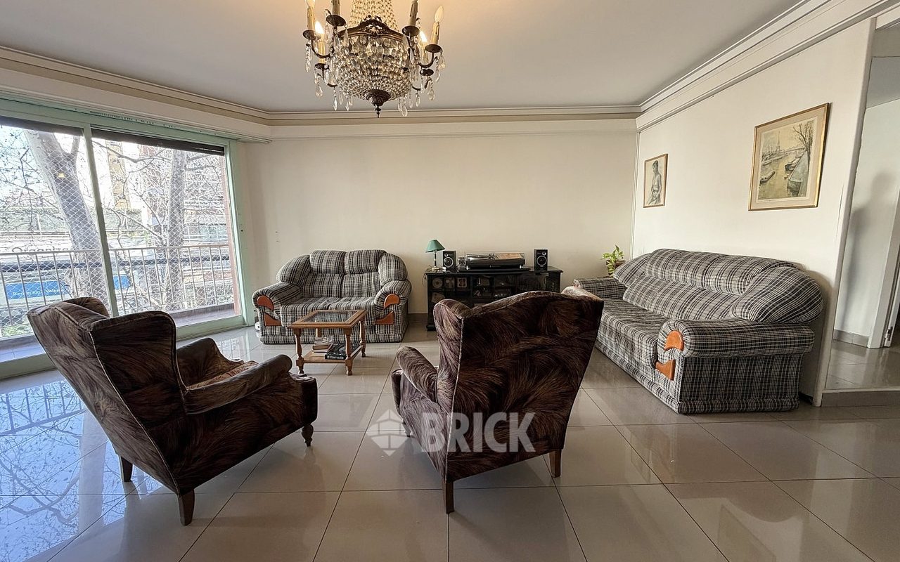 MONTES DE OCA, AV. al 400 Piso 2 4