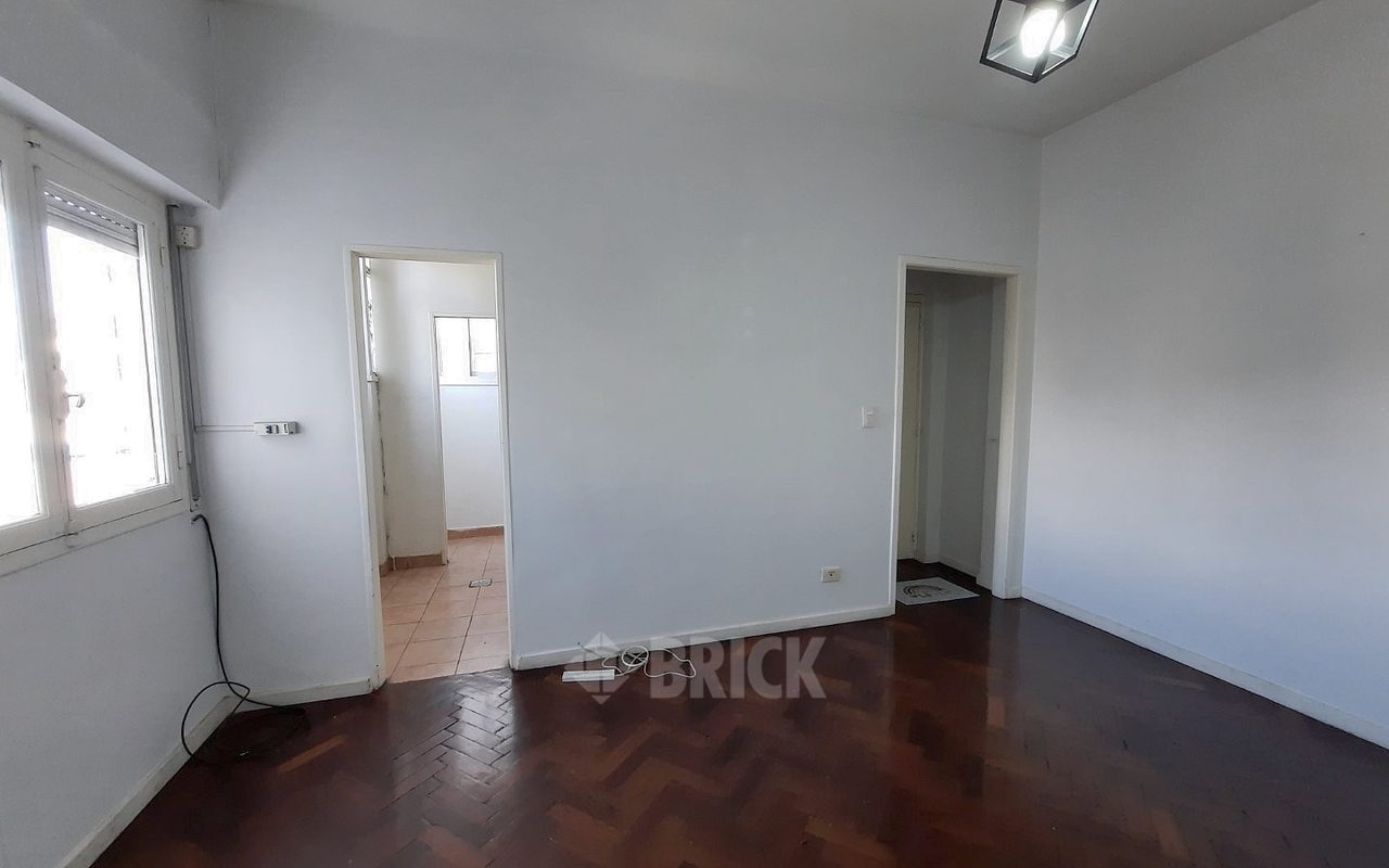 TUCUMAN al 2600 Piso 5 4