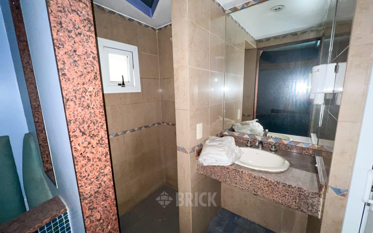 CASTRO BARROS, AV. al 0 12