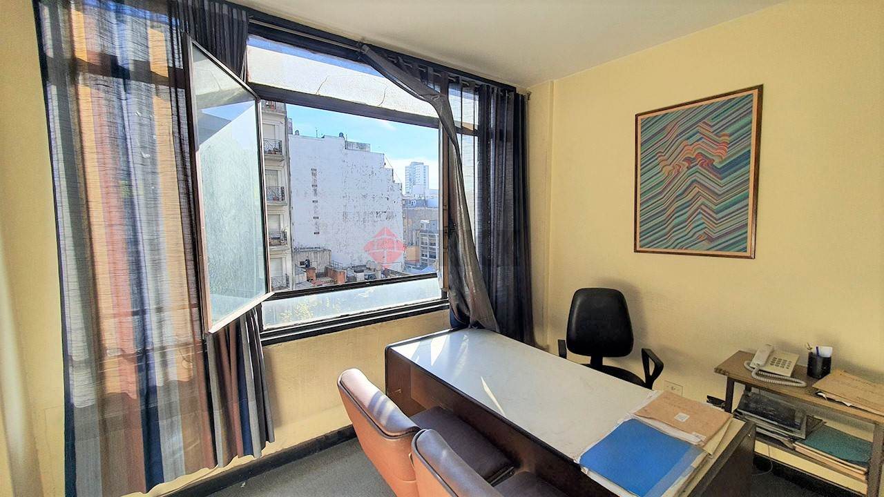 CORRIENTES, AV. al 2300 Piso 6 1