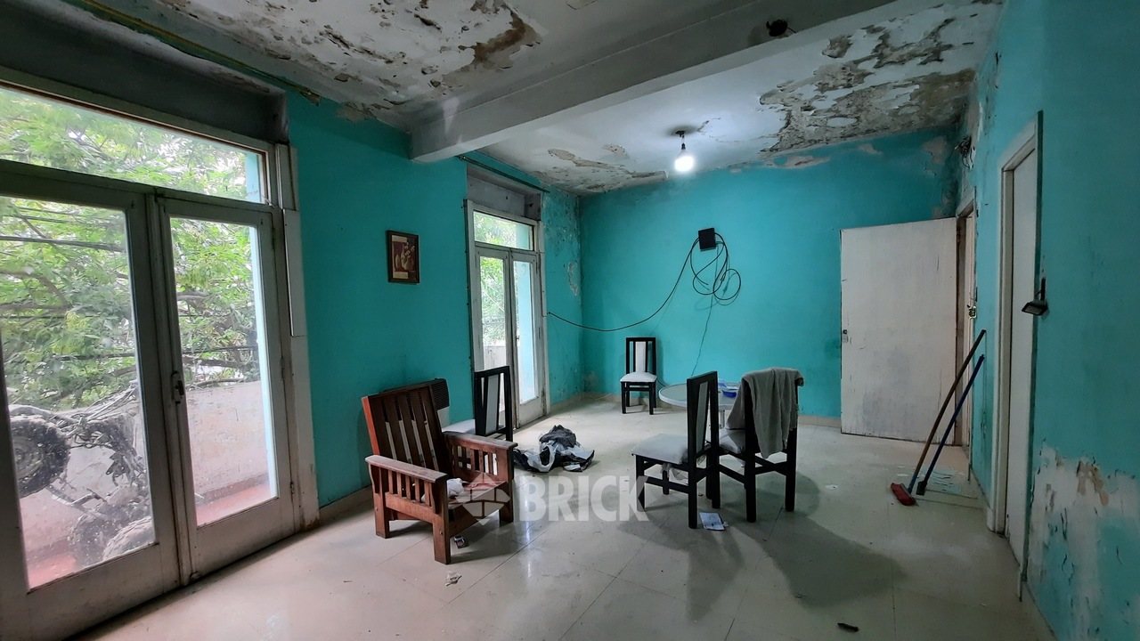 BRASIL, AV. al 1400 Piso 1 1