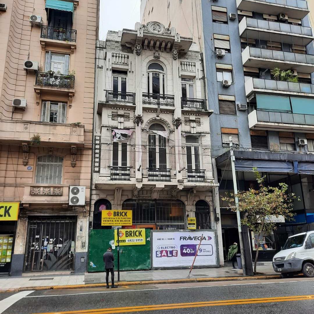 PUEYRREDON, AV. al 1300 1