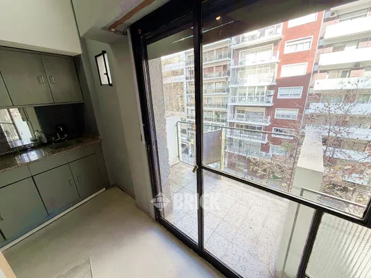 SANTA FE, AV. al 3300 Piso 5