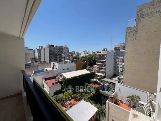 ALVAREZ, JULIAN al 700 Piso 6