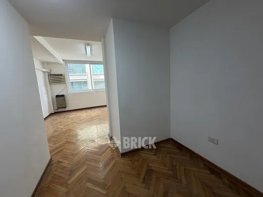ALVEAR, MARCELO T. DE al 900 Piso 2