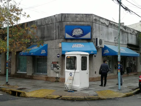 VIEYTES, HIPOLITO al 100