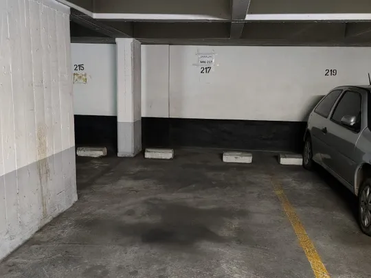 RIVADAVIA AV. al 900 Piso 4 Nº 217