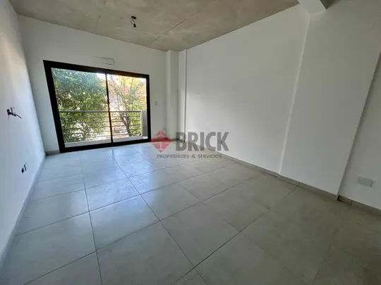 CESAR MALNATTI al 1900 Piso 1