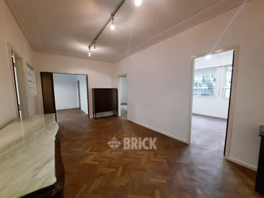 SANCHEZ DE BUSTAMANTE al 1900 Piso 1