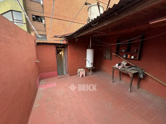 TRELLES, MANUEL al 2400 Piso PB