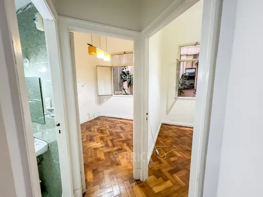 CORDOBA, AV. al 1200 Piso PB