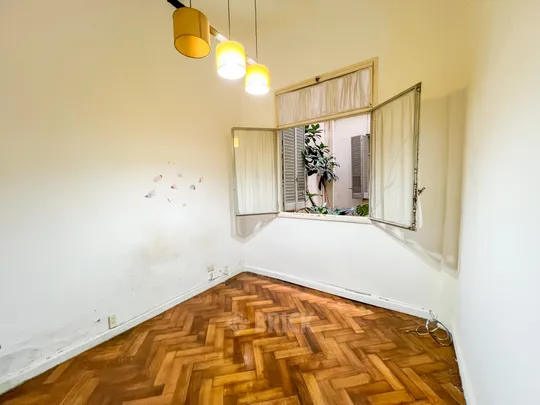 CORDOBA, AV. al 1200 Piso PB