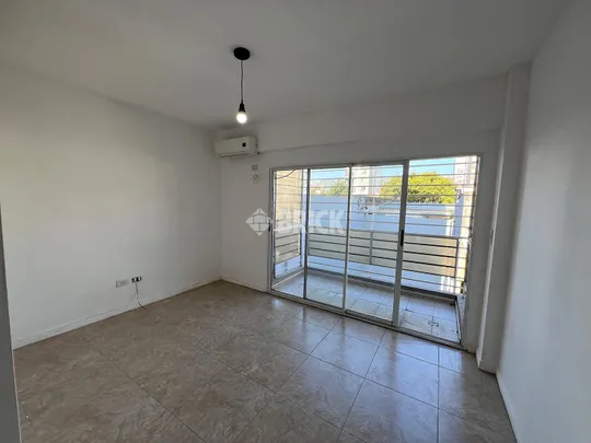 AVELLANEDA, AV. al 1600 Piso 2