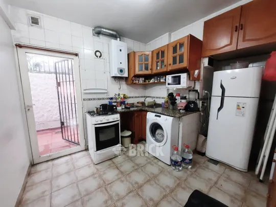 IRIGOYEN, GOBERNADOR al 400 Piso PB
