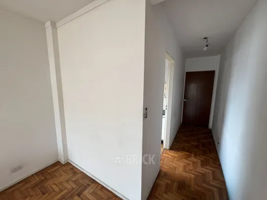 BILLINGHURST al 1200 Piso 9