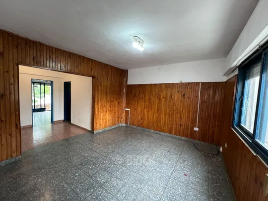 POLA al 2900 Piso 1